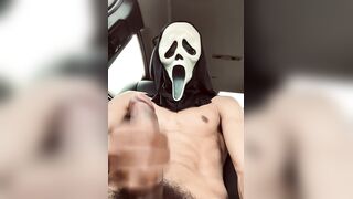 Ghostface strokin in public