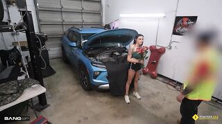 Brunette hair Lexa Jo Gets Wicked Roadside After Car Breakdown