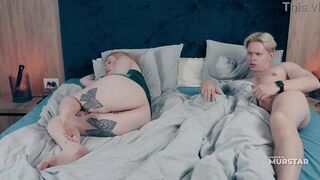 Blond Step Mamma With Biggest Boobs Shares My Daybed After Fighting With Daddy And Gets Banged Hard In Spooning Until Creampie