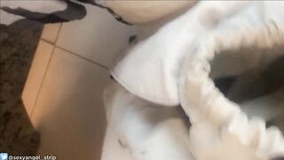 PUPLIC VIBRATING PANTS CLIMAX IN PUBLIC RESTAURANT LUSH