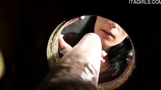 Magnificence Aperture Brings her the Surprise this babe Likes.