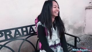 Public Agent Stranded Thai Facialised by Stranger