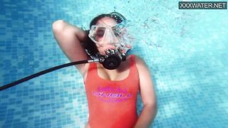 Italian underwater orgasming which Amelie