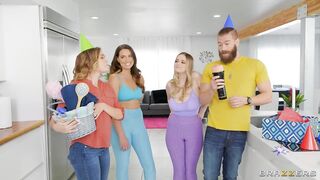 Brazzers smashing my hawt lesbo roommates