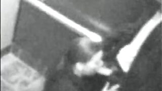 Quarentona portuguesa Susana faz broche ao patrï¿½o no elevador