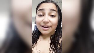 Hawt Latin Babe Giving A Large Shlong Rating