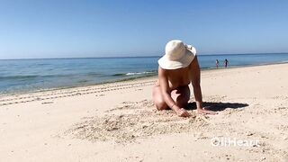 Hawt Stripped Teen teasing strangers at the beach