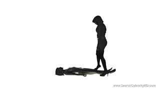 Scarlett Johansson making studs hard with her exposed body