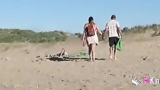 Exhibitionist pair looks for bulls at the beach