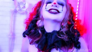 Kinky Clown Oral Sex and Facial