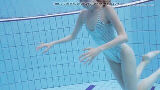 Anna Netrebko super hawt underwater bushy hottie