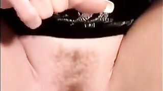 Kayla Kleevage - Joggs #2 (2005)