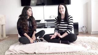 22-jï¿½hrige deutsche Brï¿½nette wird von Freundin so richtig verwï¿½hnt