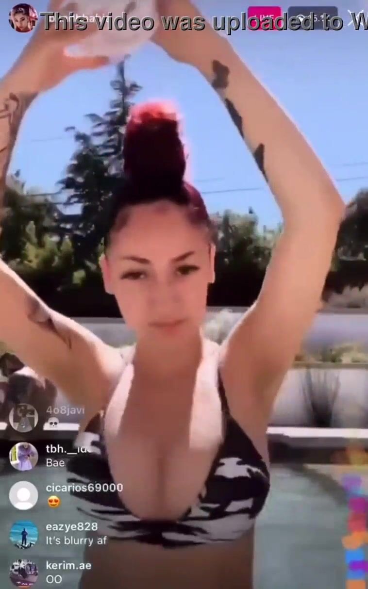 Bhad bhabie shaking tits