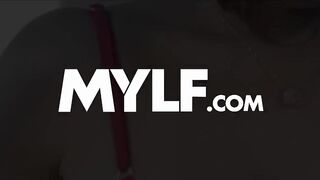 Shy Teen Dixie Belle Gets Her Kewl White Butt Overspread In Goo