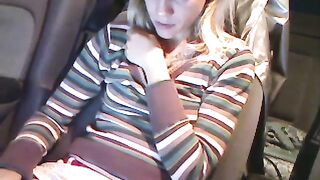 Teen gets finger climax in Car coconut_girl1991_070916 chaturbate REC