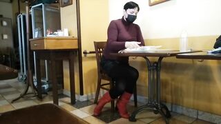 Public crossed legs climax compilation (twenty crossed legs climax in public places)