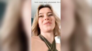 Lea Elui teat flash in live