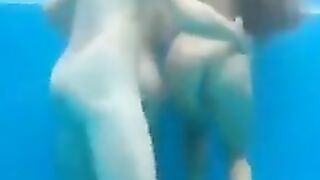 bang in the swimming pool