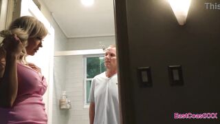 Victoria Lobov and Melanie Hicks - Meet the Neighbors