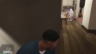 GTA Excited Vouyeur is sneeking in to unkown abode