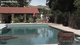 Hawt mother I'd like to fuck Ryan Keely shows Anya Olsen how to eat snatch