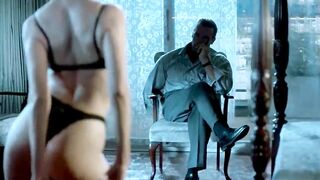 Celebrity Jamie Lee Curtis Striptease Sex Scene