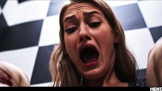 Tiffany Tatum Screwed By Alien In A Wc