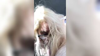 Dope floozy gets on her knees in public to take a load of cum directly into her throat after sucking schlong in the backseat of a car