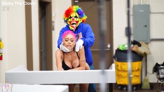 Black Pornstar Jasamine Banks Gets Banged In A Busy Laundromat by Gibby The Clown