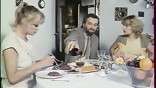 Der Frauenarzt vom Place Pigalle (1983) - Full Movie Scene