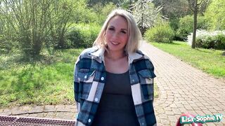 German Doxy gets public fisted in the parking lot !