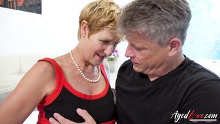 Aged mommy let u have a fun her hawt body in ebony nylons. That Babe loves to be watched over her shoulder at her work.