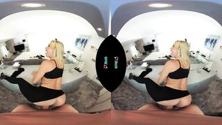 Charming Lalin Girl screws an intruder in VR