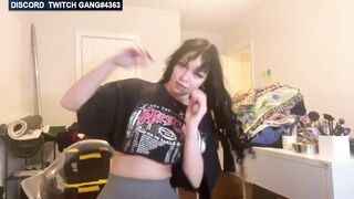 Twitch Streamer Accidental Downblouse Nip Slide OH HUNK! and flashing melons 170