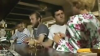 Hot lady has a screw in a bar