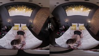 DARKSOME ROOM VR - Neighbours Were Not Plan To Get It