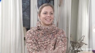 Ersties -Heiï¿½es Solo in Strumpfhosen mit dem tschechischen Cutie Julia P