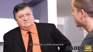 DADDY4K. Bulky dad uses money to get access to constricted vagina of son's GF