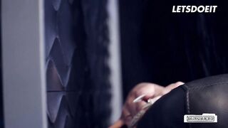 Curvy Secretary Jacky Lawless Rides Boss - LETSDOEIT