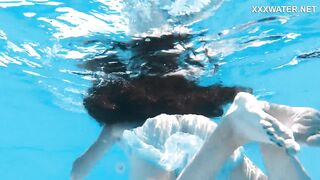 Large booty idle teen Lia swims exposed