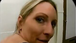 Teacher assists hopeless student