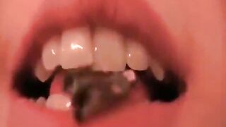 PECTORAL GIANTESS DELTOIDS