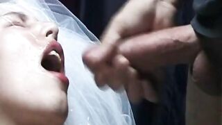 Bride get facial from the whole wedding party