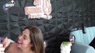 Podcast gets out of control, oral-job, unfathomable mouth and a lot of jizz live -Sara Golden-Haired and Crispasquel