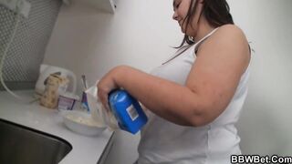 Sexy sex at the kitchen with breasty plumper