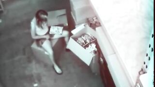 Kinky solo caught on web camera