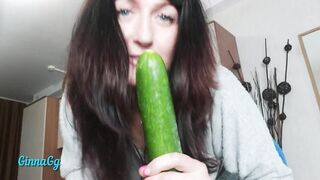 my creamy vagina started oozing from the cucumber. fisting and squirting