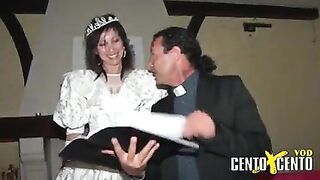 Scopata mega, dal film Di Giorno Sposa di Notte Scrofa