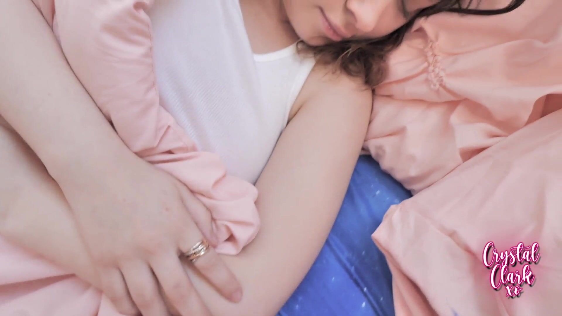 Free Springbreak Hookup With My GFs MOMMY!! Porn Video